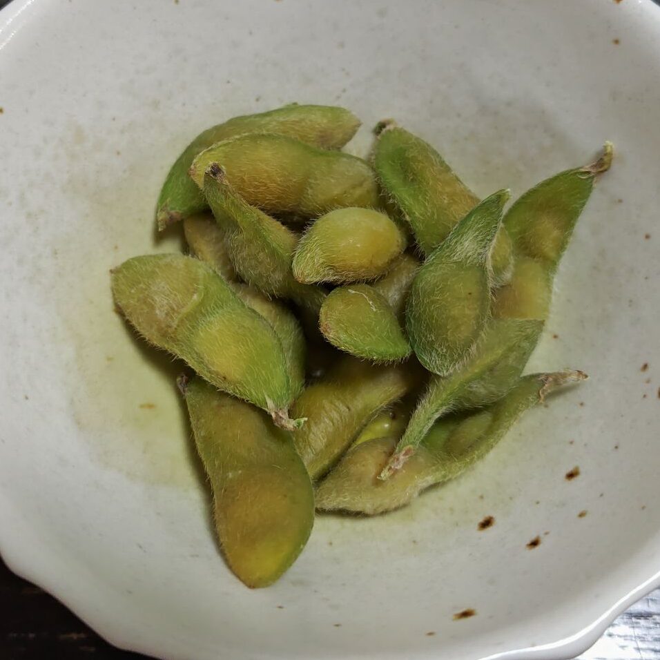 9/1 収穫した、たた茶豆